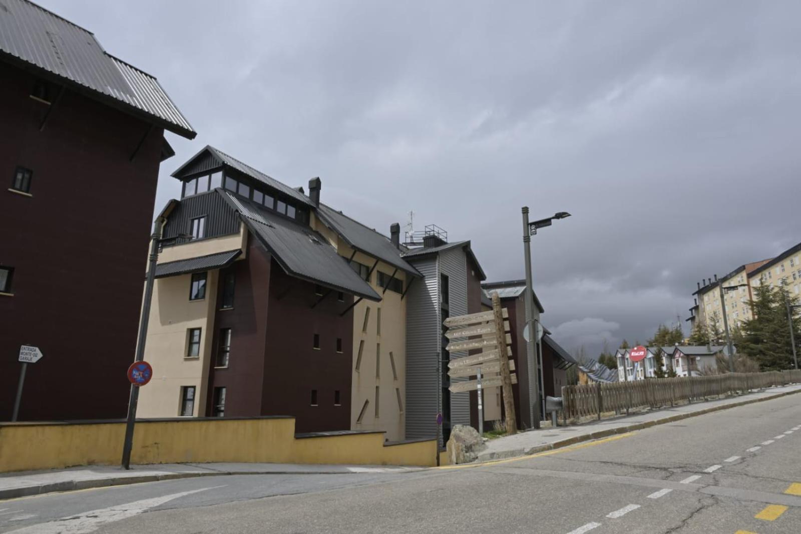 Estudio Infinity Con Parking Serra Nevada Exterior foto